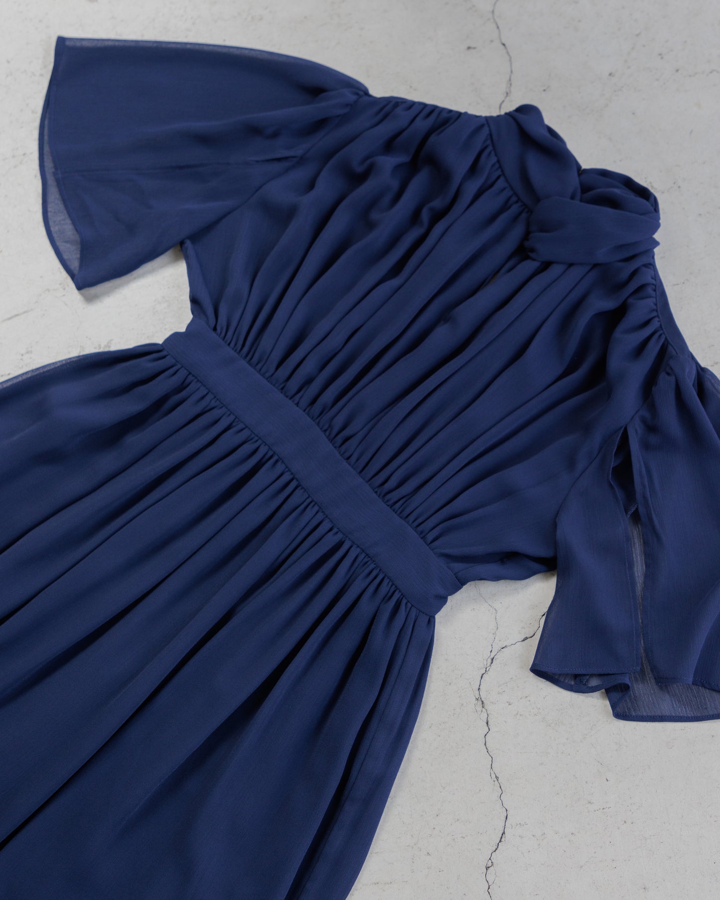 【60%OFF】スリットスリーブシフォンワンピース