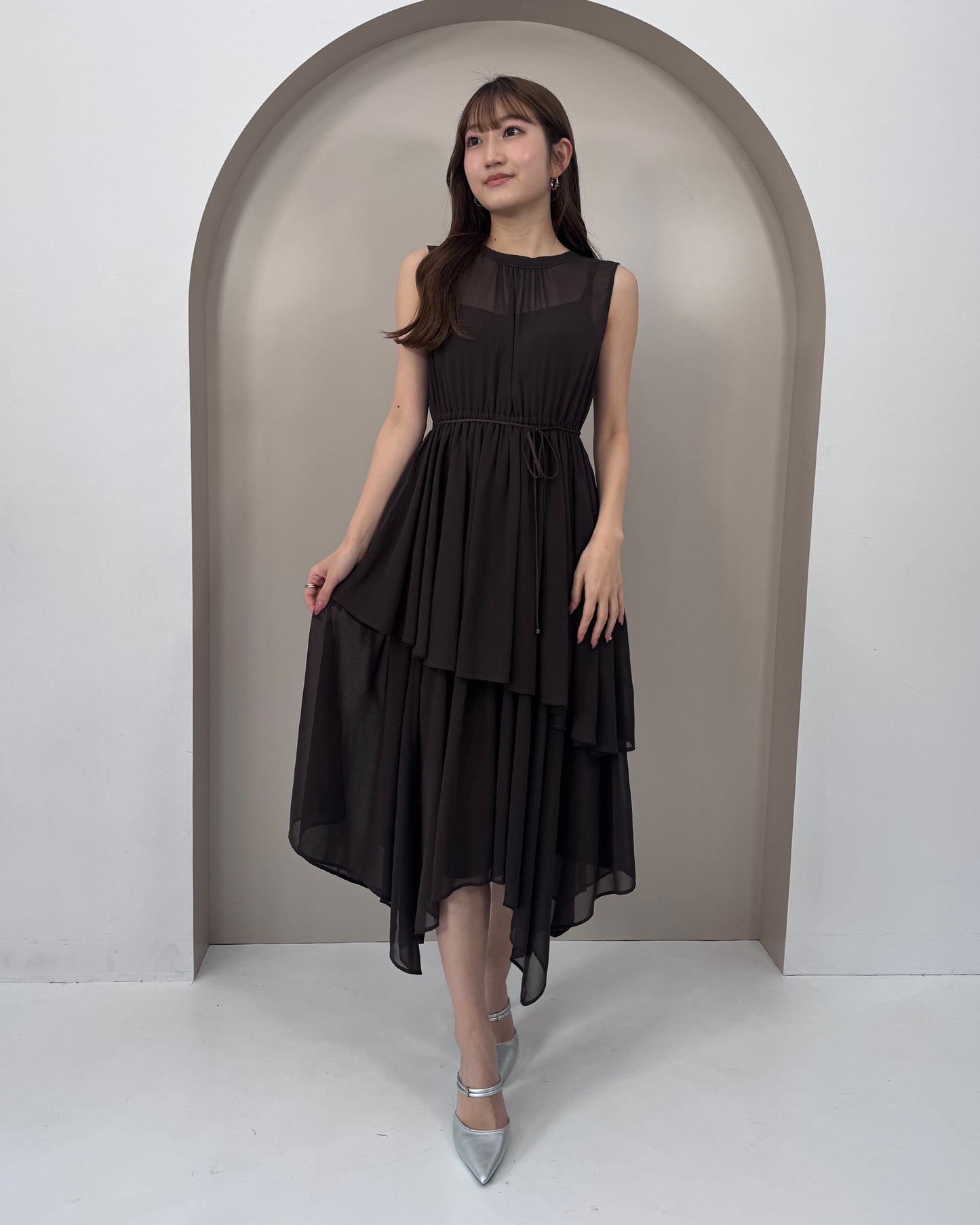 【10%OFF】ノースリーブシフォンギャザーワンピース