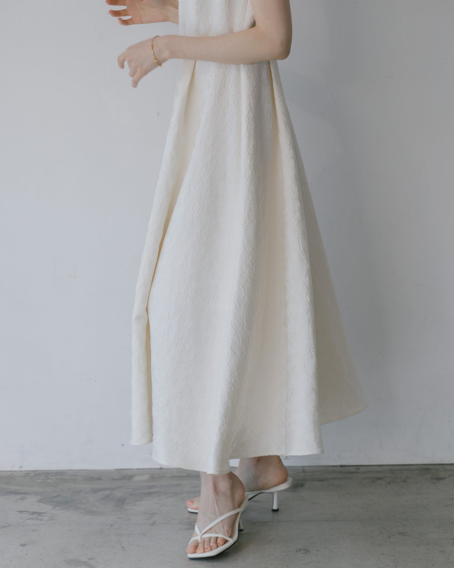 【予約販売】ノースリーブジャガードフレアワンピース