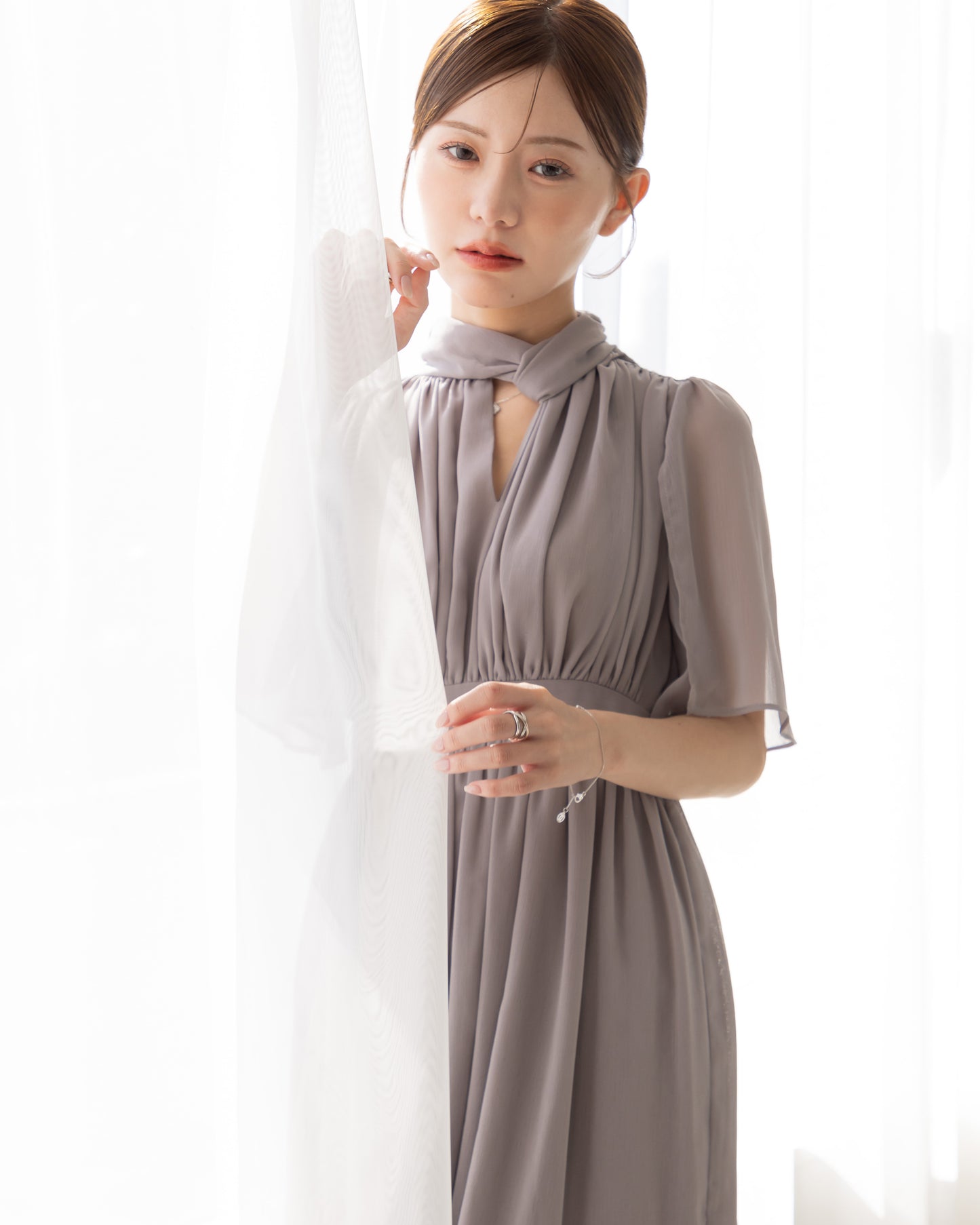 【60%OFF】スリットスリーブシフォンワンピース