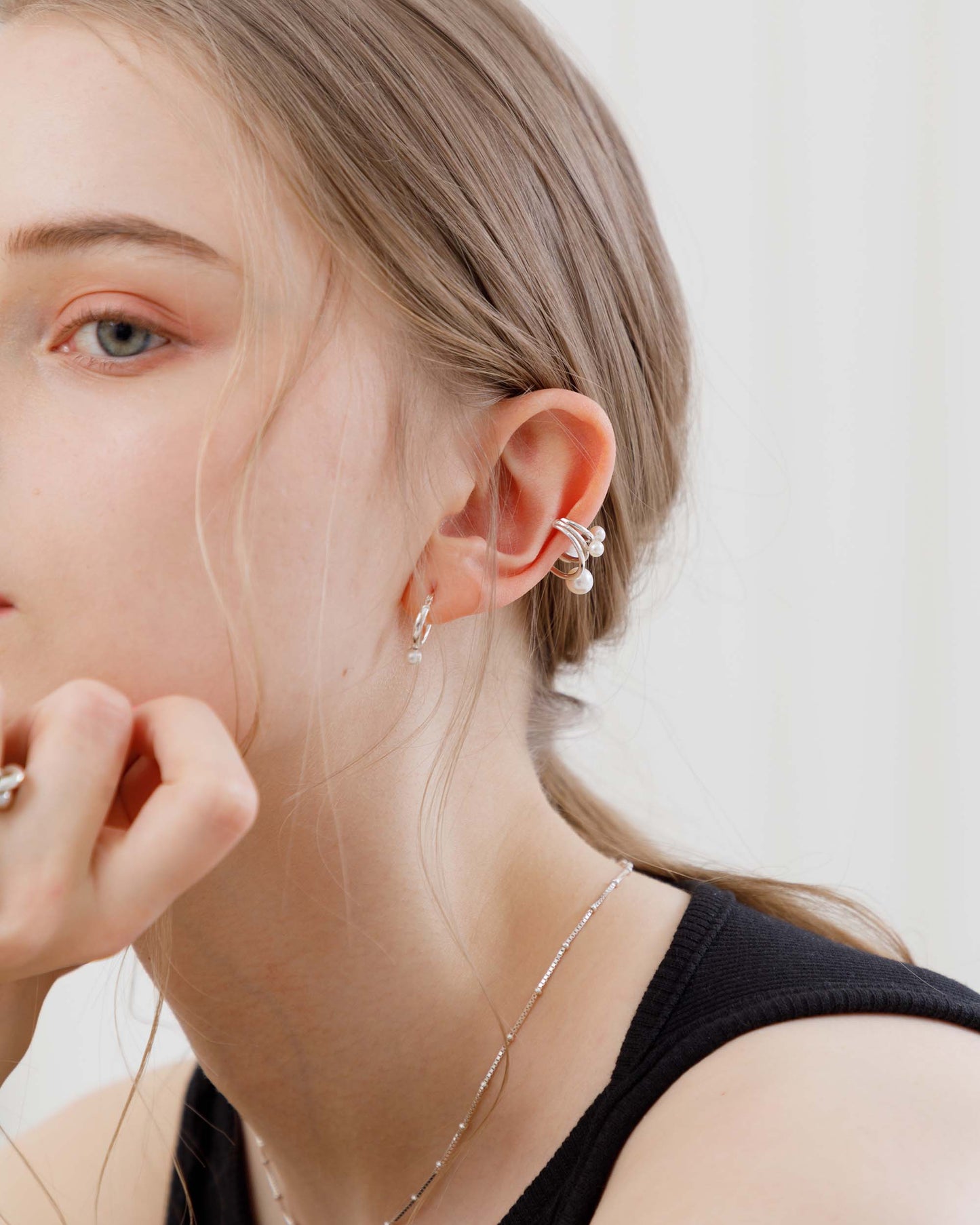 Cosmo Pearls Ear Cuff