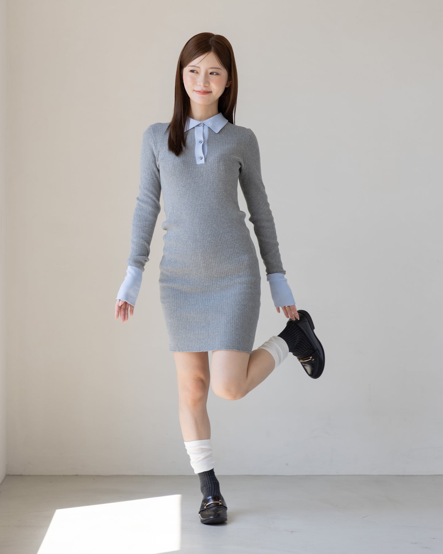 【NEW ARRIVAL】バイカラーニットミニワンピース