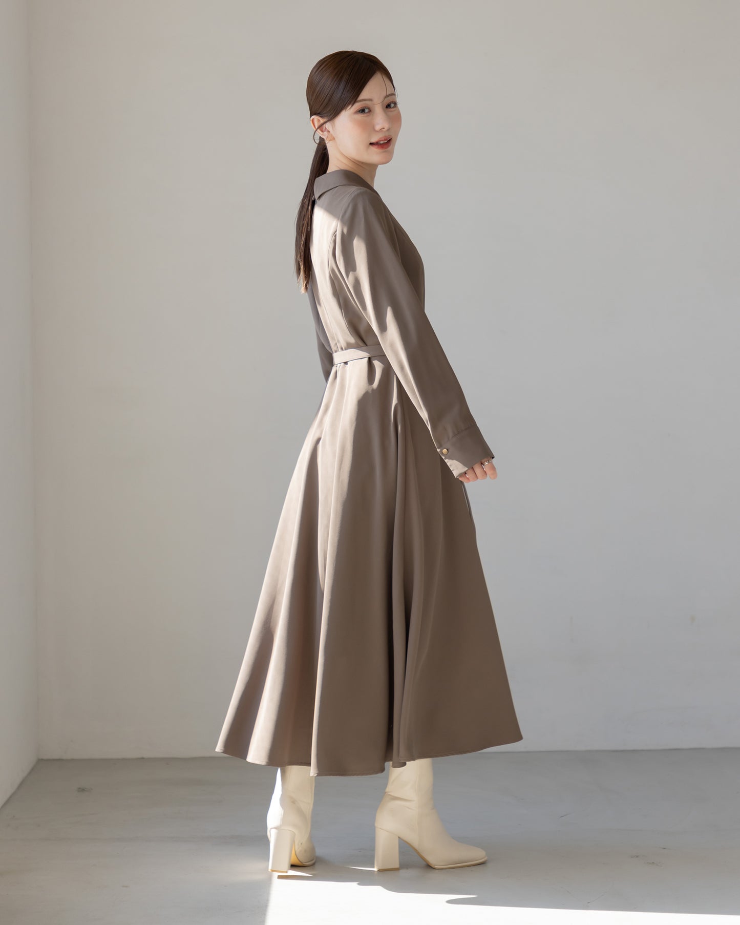 【NEW ARRIVAL】ロングスリーブトレンチフレアワンピース