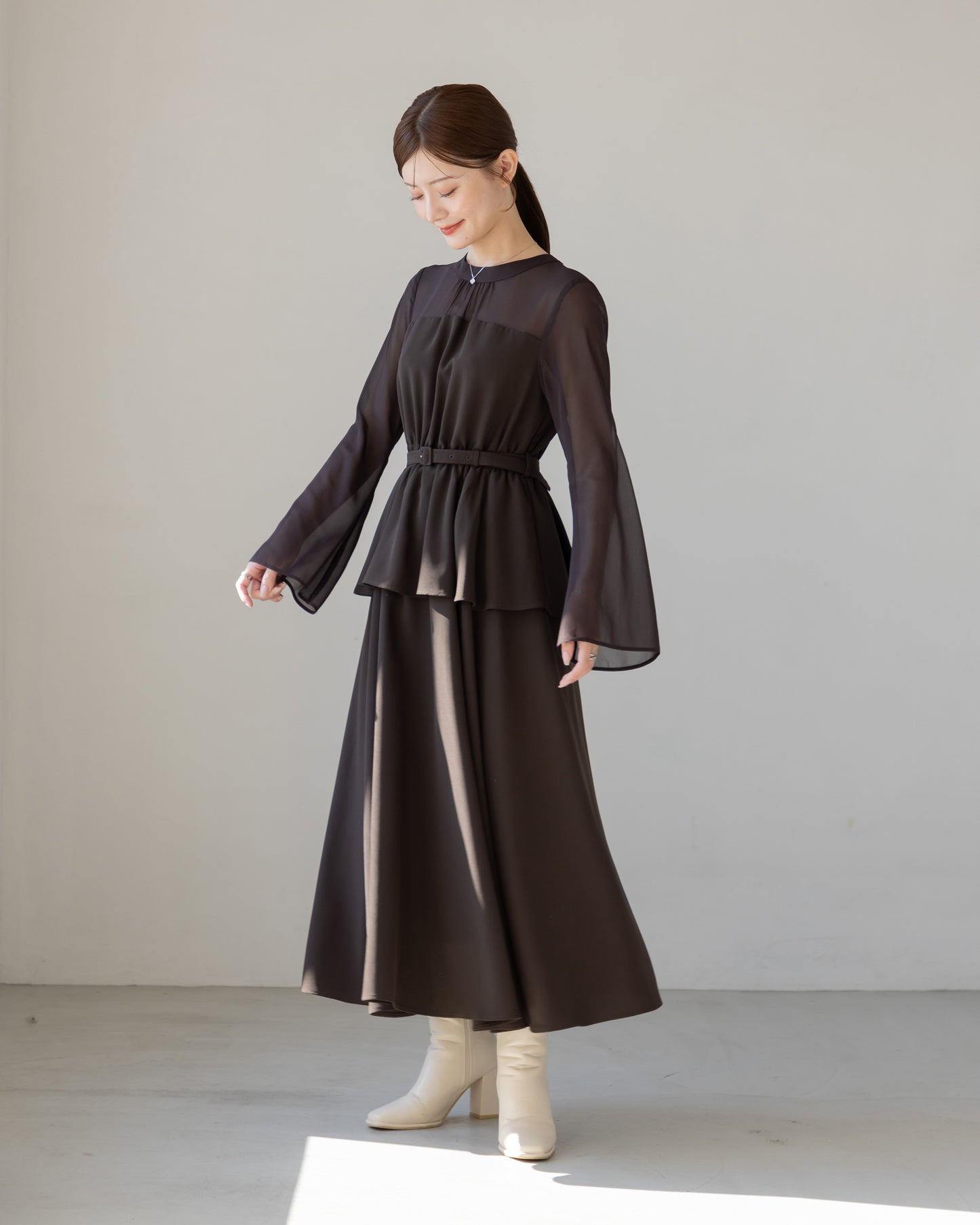 【NEW ARRIVAL】ペプラムシフォンボリュームワンピース