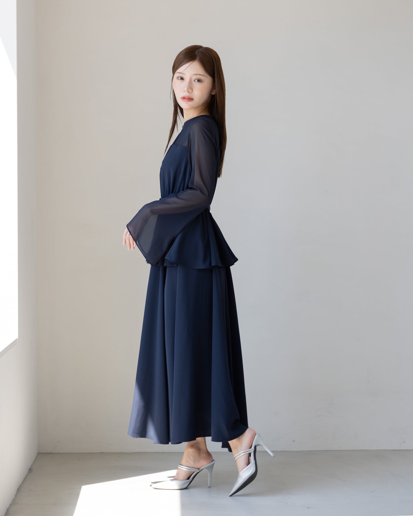 【NEW ARRIVAL】ペプラムシフォンボリュームワンピース