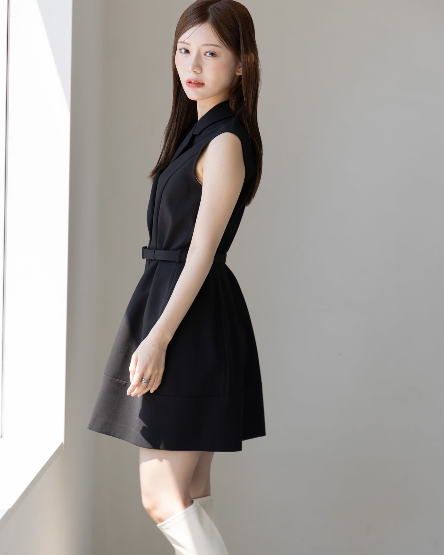 【NEW ARRIVAL】ノースリーブトレンチミニワンピース