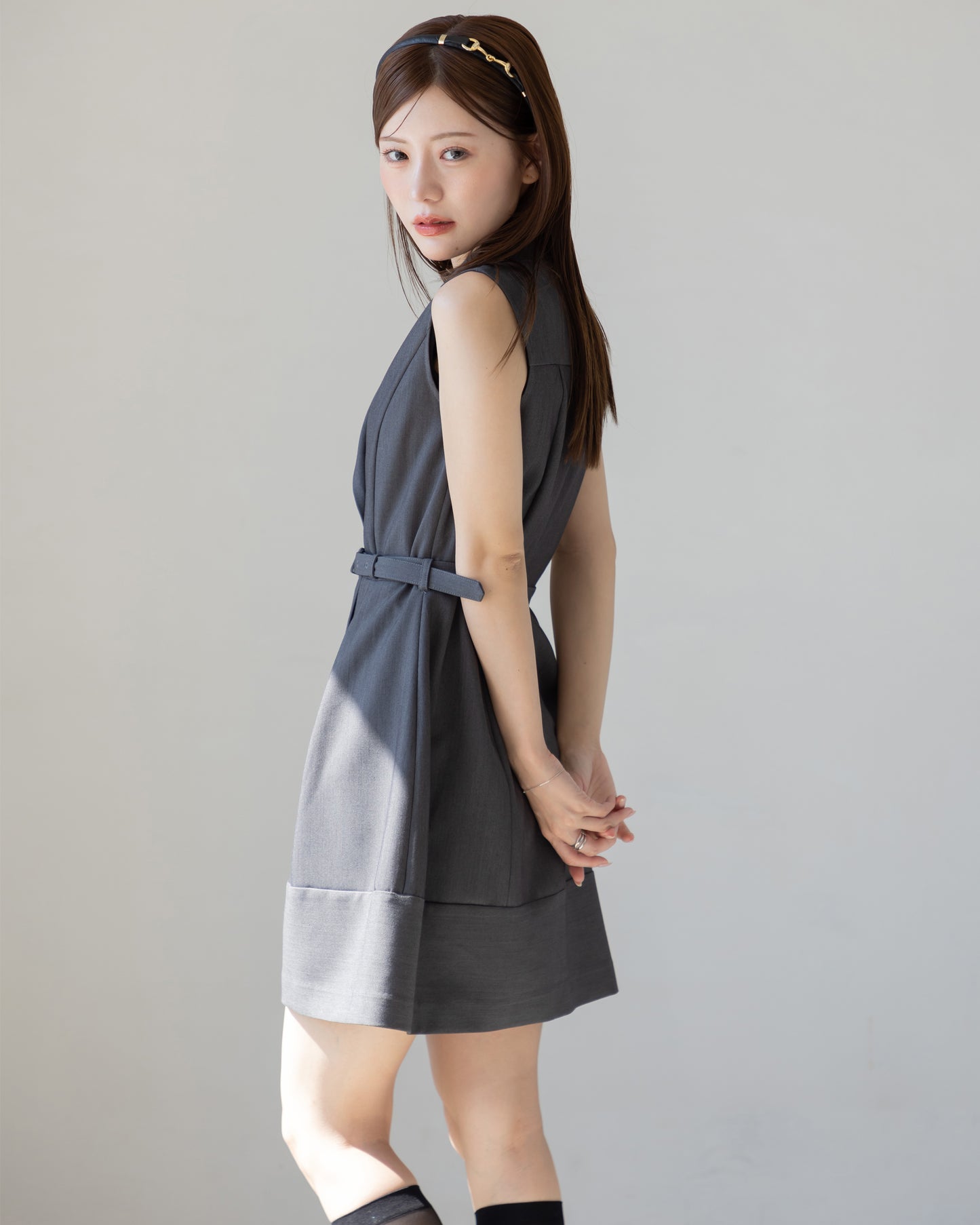 【NEW ARRIVAL】ノースリーブトレンチミニワンピース