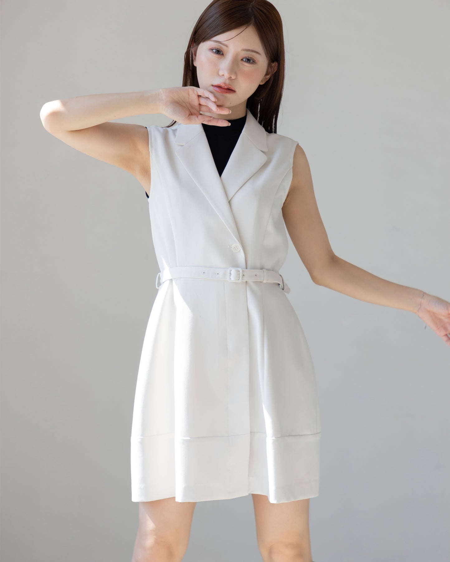 【NEW ARRIVAL】ノースリーブトレンチミニワンピース