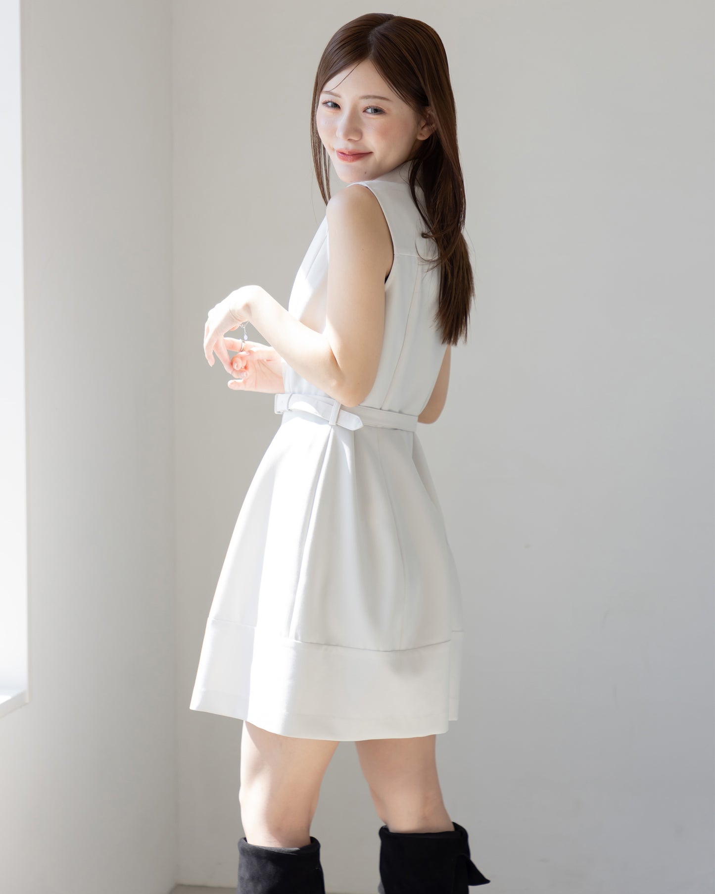 【NEW ARRIVAL】ノースリーブトレンチミニワンピース