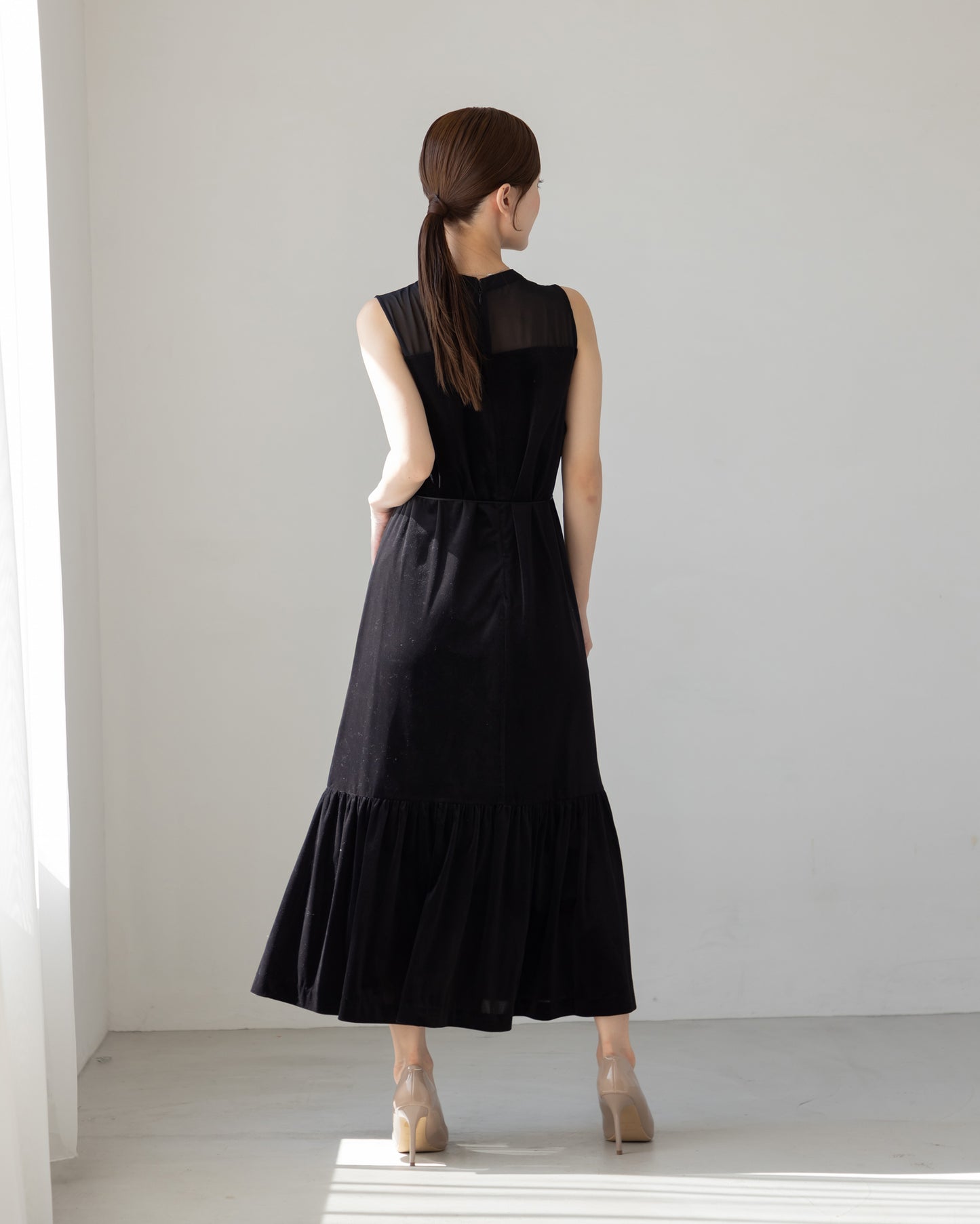【NEW ARRIVAL】ノースリーブシアーベロアワンピース