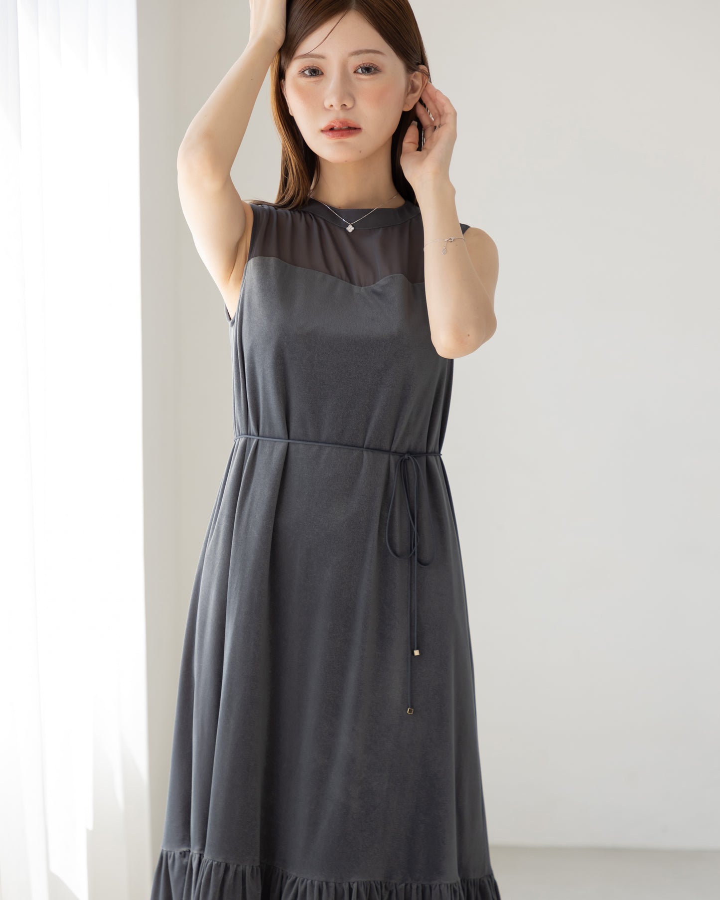 【NEW ARRIVAL】ノースリーブシアーベロアワンピース