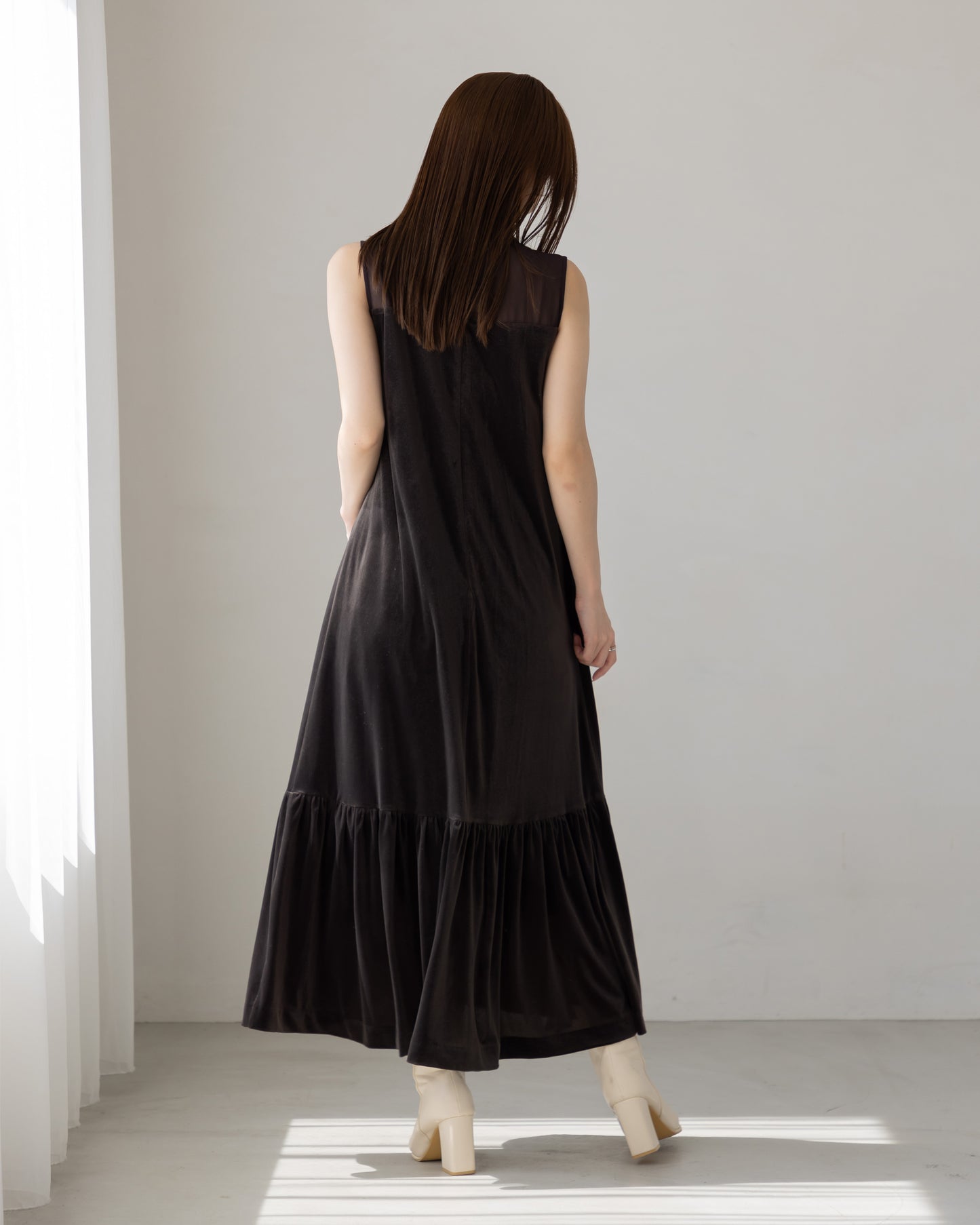 【NEW ARRIVAL】ノースリーブシアーベロアワンピース