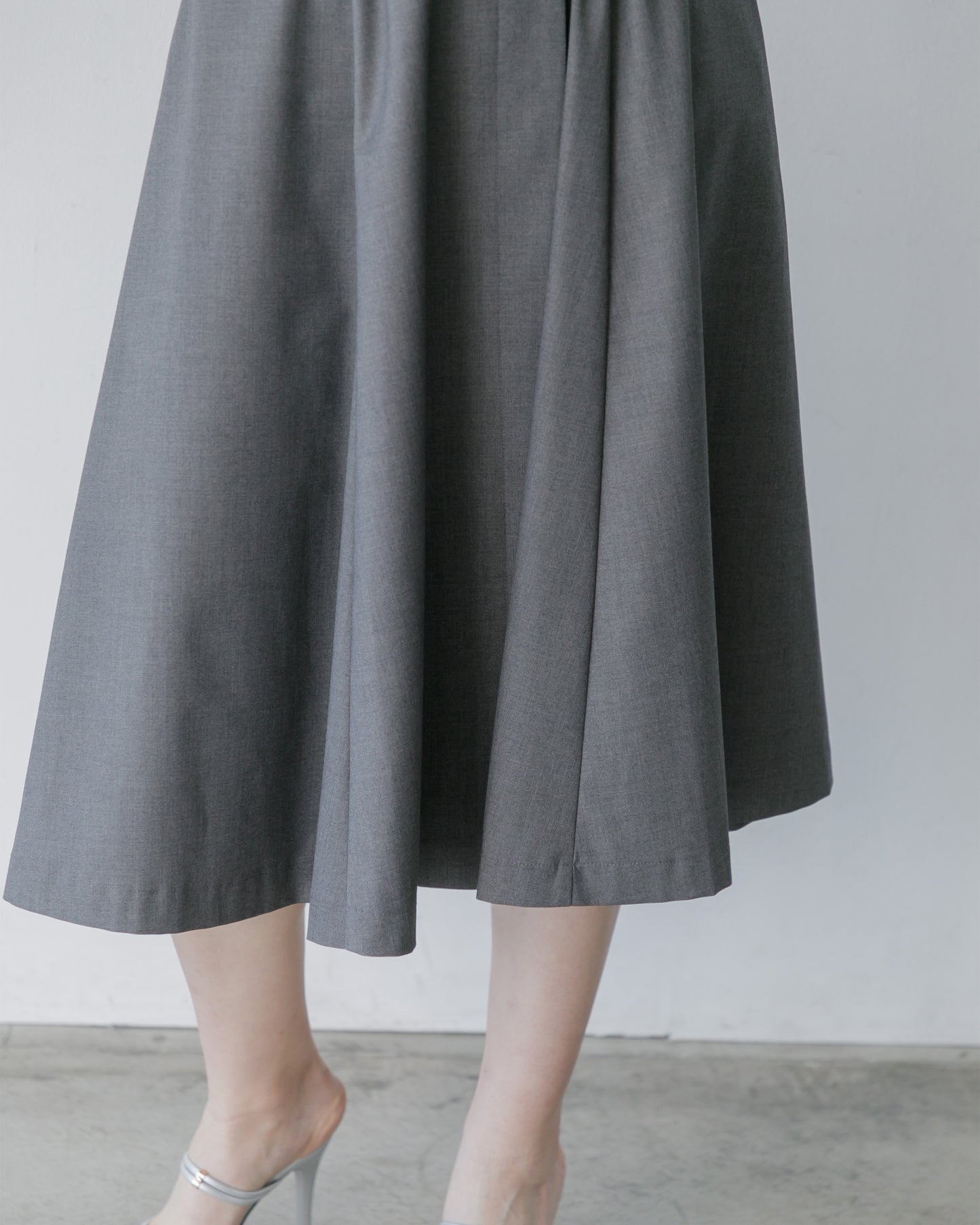 【NEW ITEM】ノースリーブトレンチロングワンピース