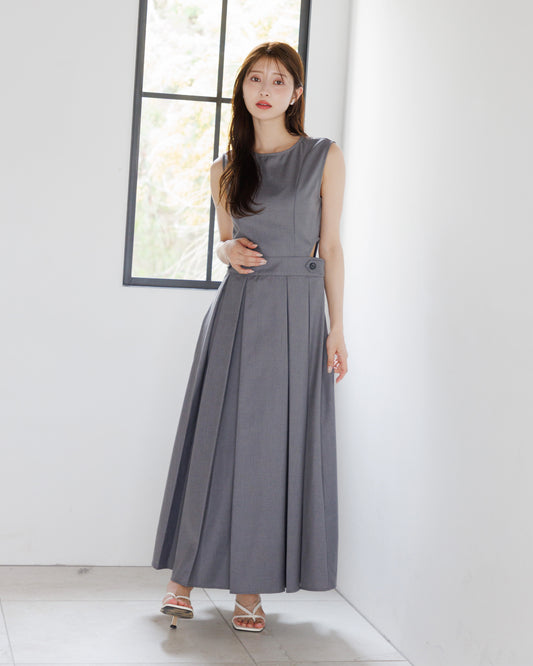 【NEW ITEM】ノースリーブサイドカットプリーツワンピース