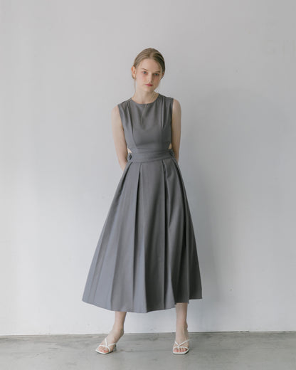 【SPECIAL 10%OFF】ノースリーブサイドカットプリーツワンピース