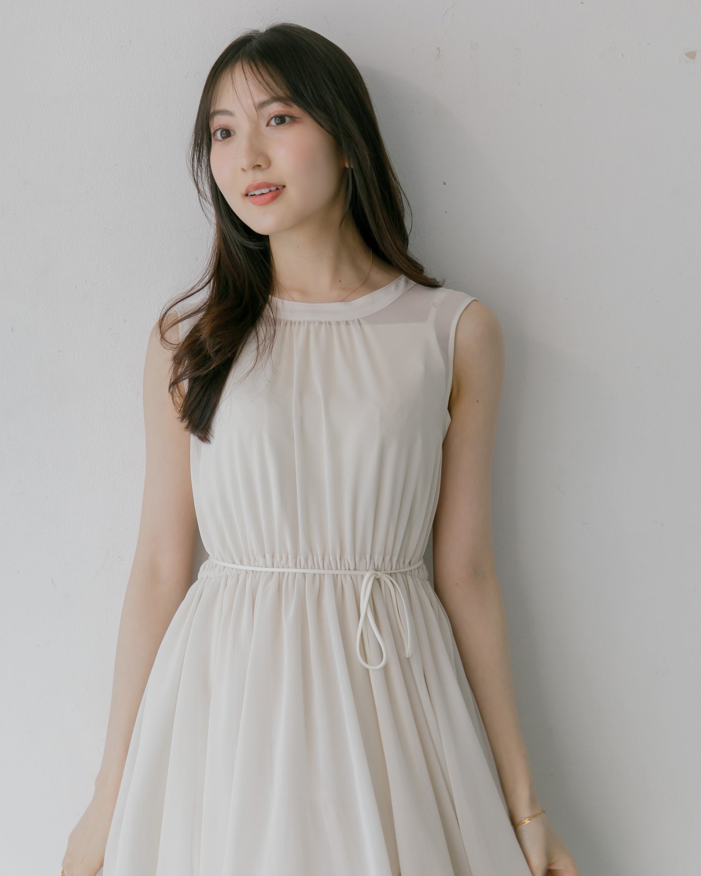 【アイボリー/予約販売】ノースリーブシフォンギャザーワンピース