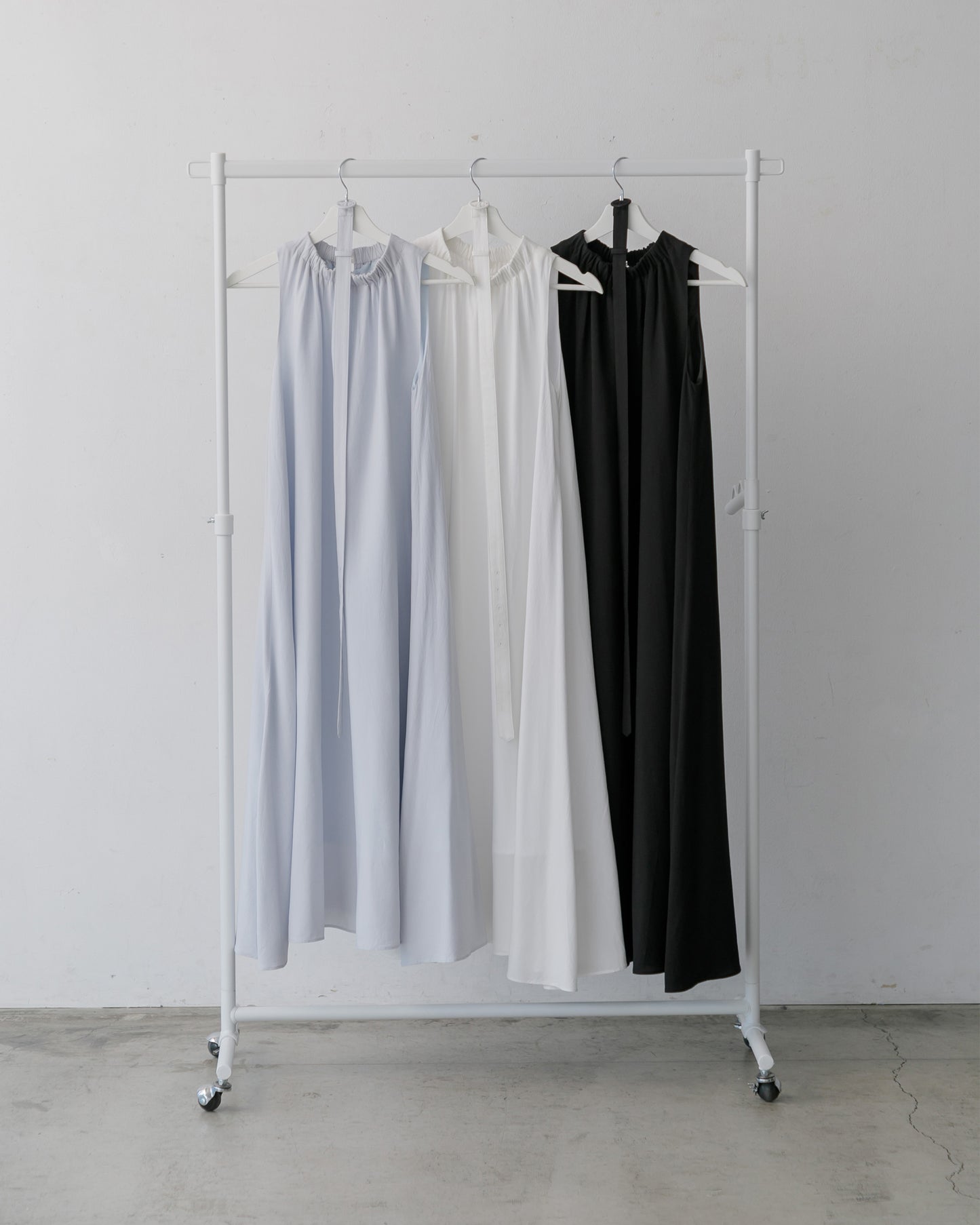 【SPECIAL 10%OFF】ホルターネックワンピース