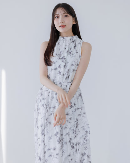 【予約販売】ホルターネックギャザーフラワーワンピース