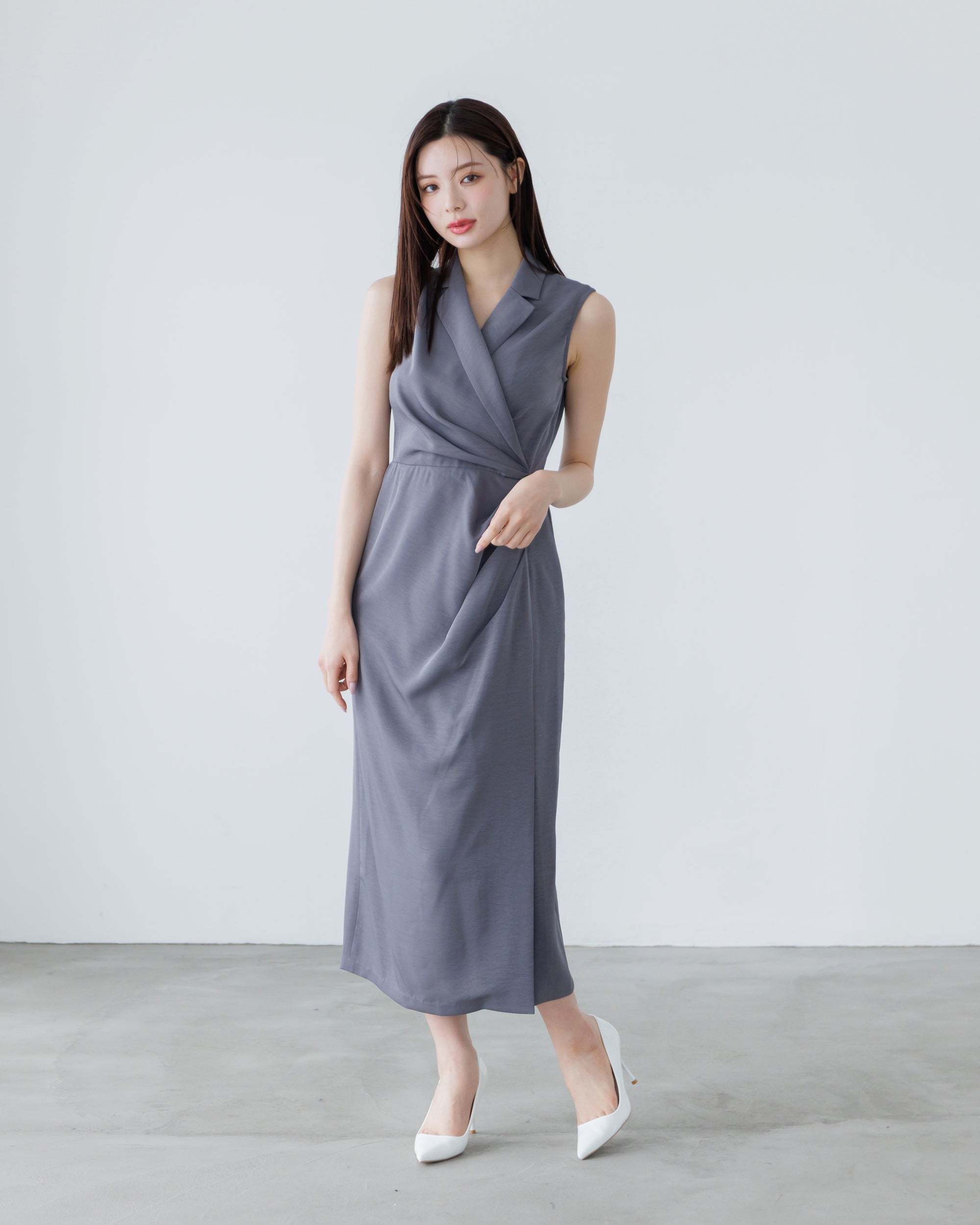 La lune ノースリーブ ドッキングワンピース　グレー NEW】ノースリーブカシュクールドレープワンピース – La lune