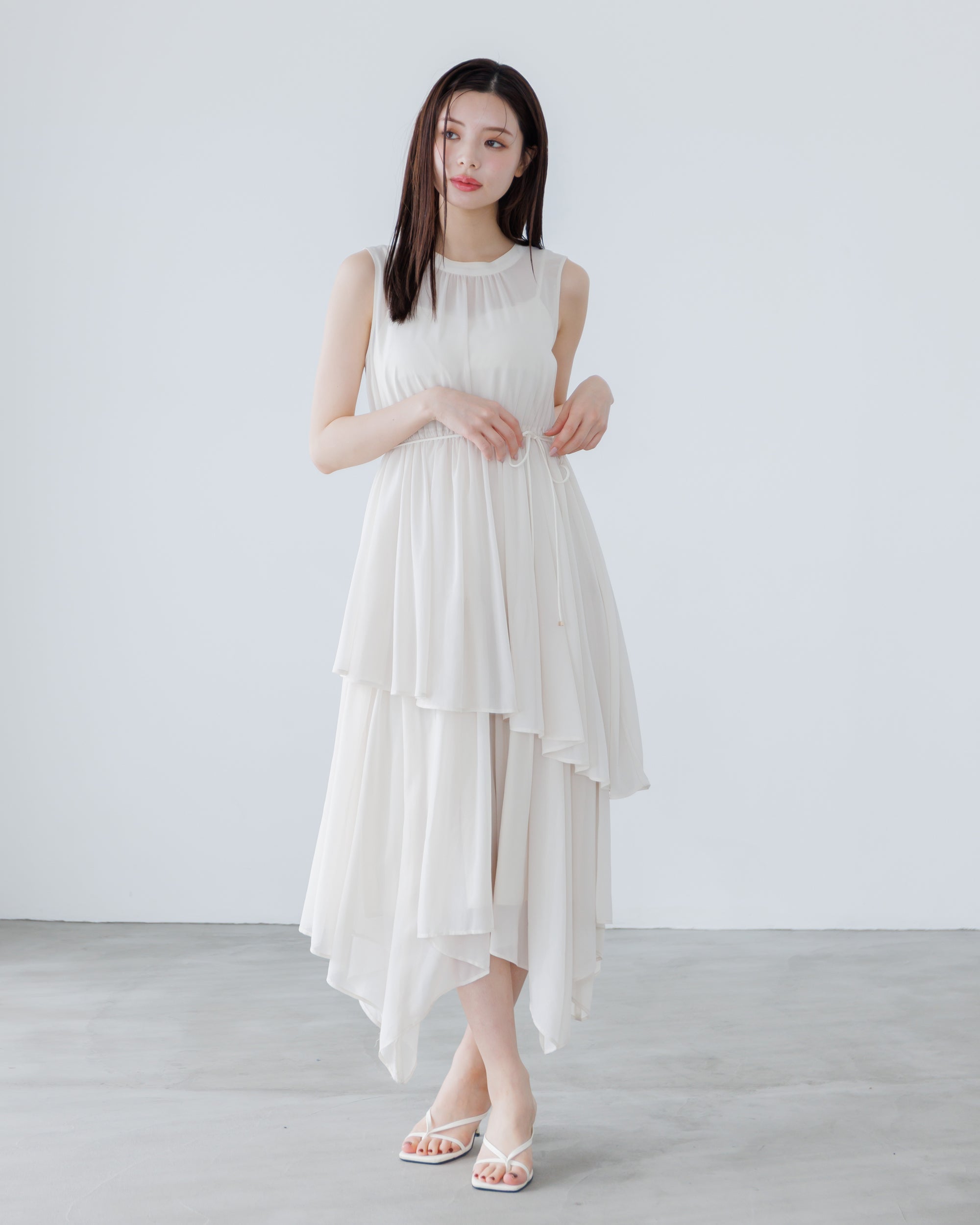 lalune ノースリーブシフォンギャザーワンピース ノースリーブシフォンギャザーワンピース – La lune
