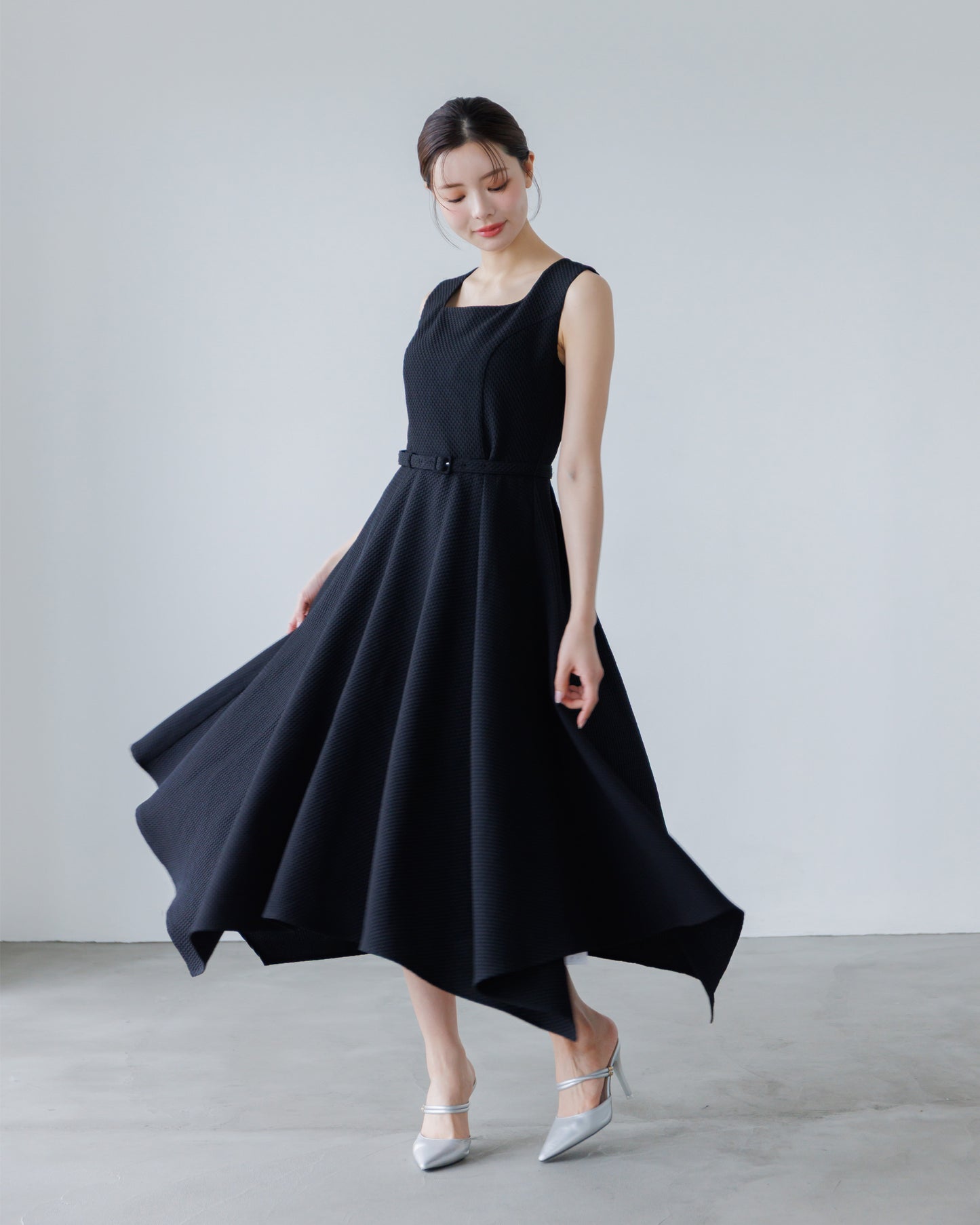 【予約販売】ノースリーブジャガードアシンメトリーワンピース