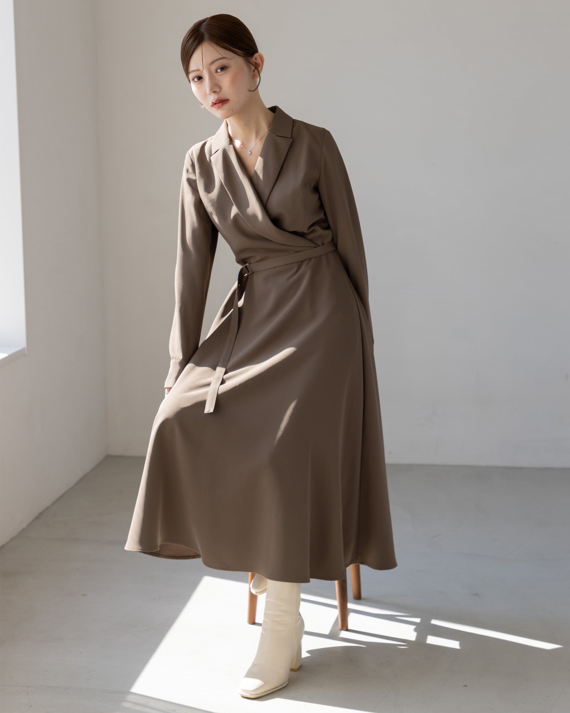 NEW ARRIVAL】ロングスリーブトレンチフレアワンピース – La lune