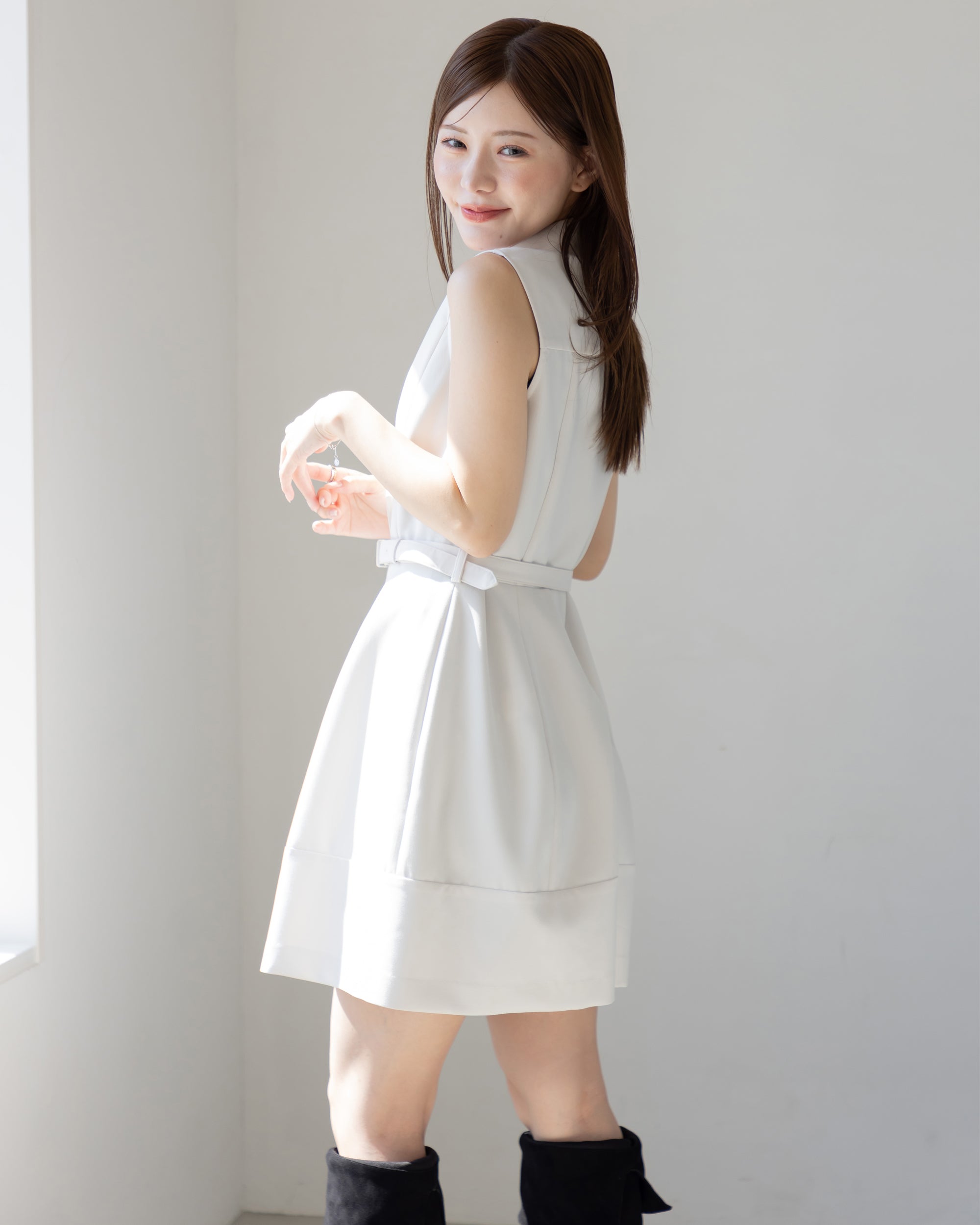 NEW ARRIVAL】ノースリーブトレンチミニワンピース – La lune